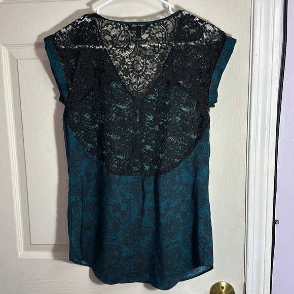 Express Top - Picture 5 of 5